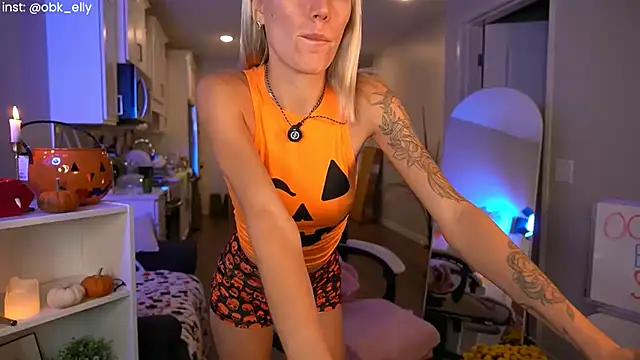 Ohbabykelly online show from 10-25-25, 12:10