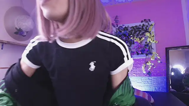 Katy bratz  online show from 10-26-25, 02:34