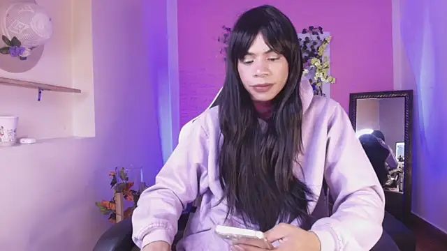 Katy bratz  online show from 10-27-25, 01:50