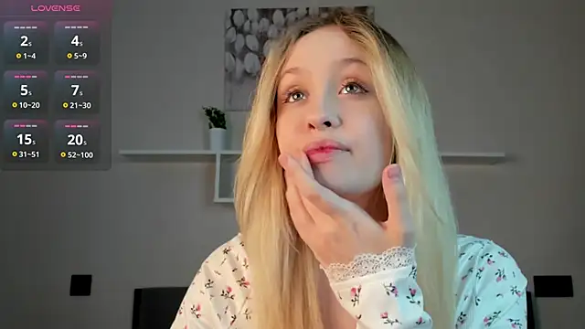 Julliakoill online show from 11-15-25, 06:17