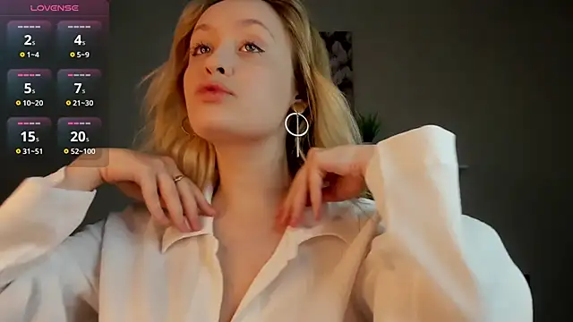 Julliakoill online show from 11-23-25, 08:02