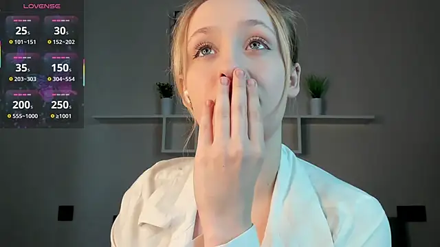 Julliakoill online show from 11-05-25, 07:44