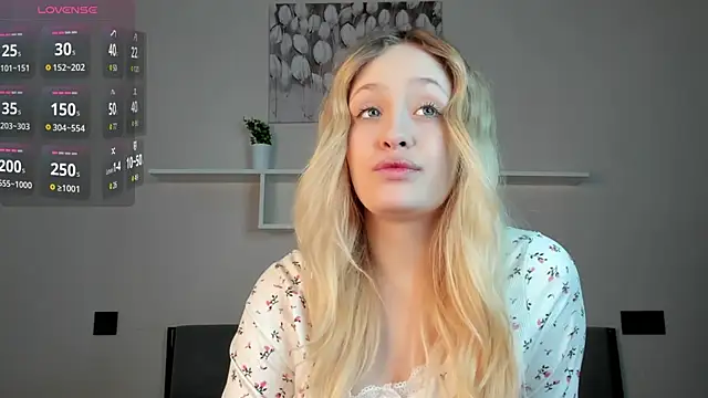 Julliakoill online show from 11-12-25, 07:34