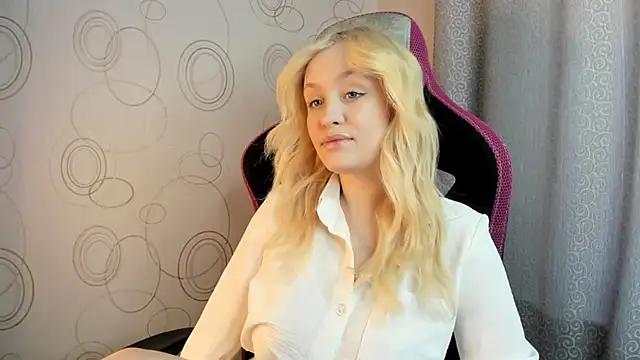 Julliakoill online show from 02-10-26, 10:14