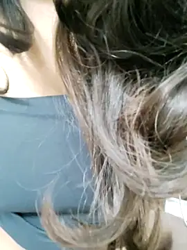 Kayna Rawat online show from 11-07-25, 10:42