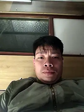 PhongTranHN1 online show from 01-11-26, 04:47