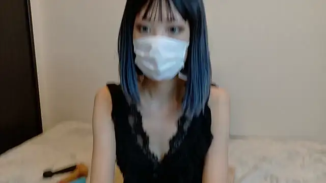 Snapshot of sarina_at chatting on 09-29-25, 04:19 sarina at online show from 09-29-25, 04:19