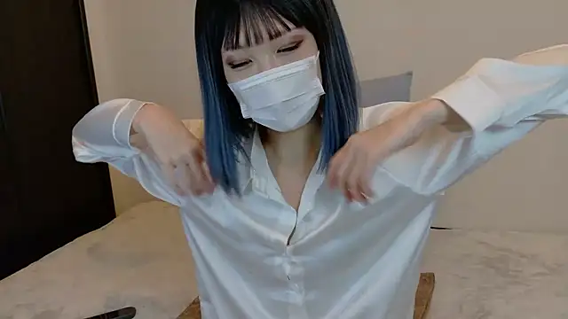 sarina at online show from 03-04-26, 04:31