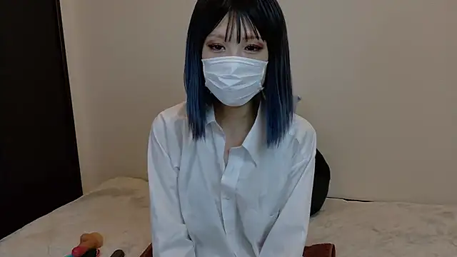 Snapshot of sarina_at chatting on 10-14-25, 04:24 sarina at online show from 10-14-25, 04:24
