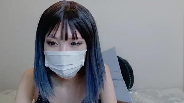 Snapshot of sarina_at chatting on 05-16-26, 07:29 sarina at online show from 05-16-26, 07:29