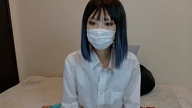 Snapshot of sarina_at chatting on 10-15-25, 09:28 sarina at online show from 10-15-25, 09:28