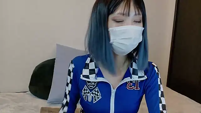 Snapshot of sarina_at chatting on 02-15-26, 09:41 sarina at online show from 02-15-26, 09:41