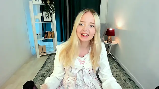 BellaMontgomery online show from 07-15-26, 10:28