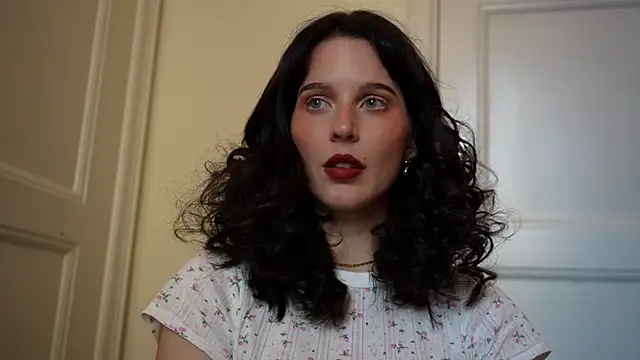 Snapshot of ellaa91 chatting on 12-04-25, 11:20 ellaa91 online show from 12-04-25, 11:20