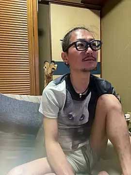 Snapshot of uta002418 chatting on 06-05-26, 02:12 uta002418 online show from 06-05-26, 02:12