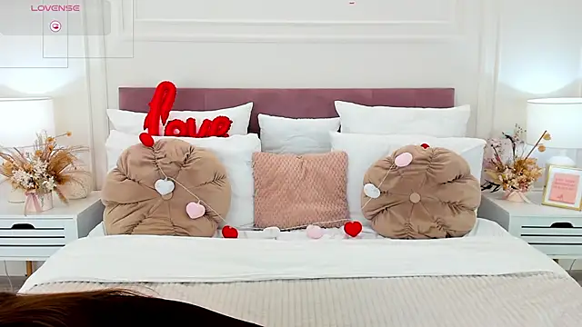 ToriSonn online show from 02-21-26, 06:15