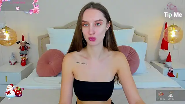 ToriSonn online show from 12-15-25, 01:28