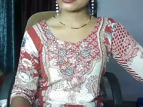 Snapshot of ROSE_GOLDE chatting on 07-22-26, 04:25 ROSE GOLDE online show from 07-22-26, 04:25