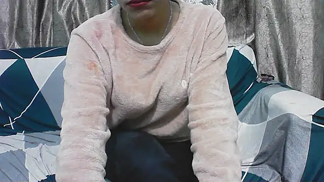 horny  couple  online show from 01-08-26, 05:46