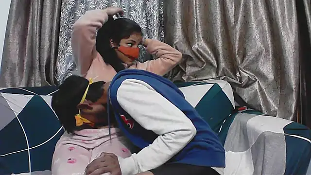 horny  couple  online show from 01-14-26, 05:16