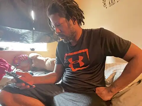 viceutk1 online show from 02-23-26, 04:40