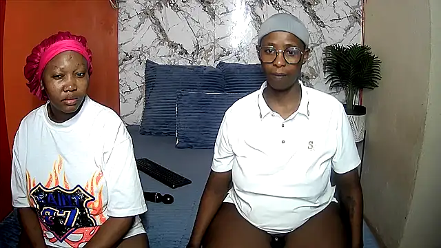 CouplesX96xx online show from 05-13-26, 03:13