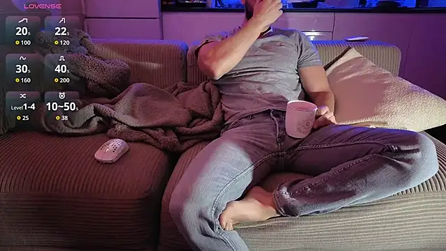 boiteasex online show from 04-06-26, 04:19