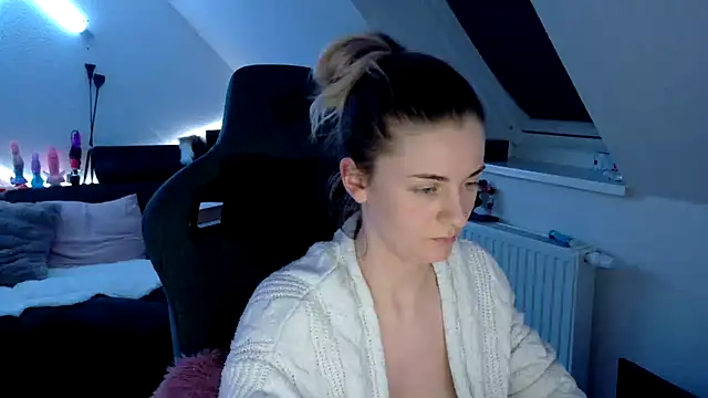 Melly4You online show from 04-16-26, 10:34