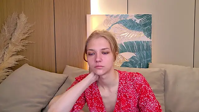 Snapshot of 4example_Chloe chatting on 05-22-26, 05:27 4example Chloe online show from 05-22-26, 05:27
