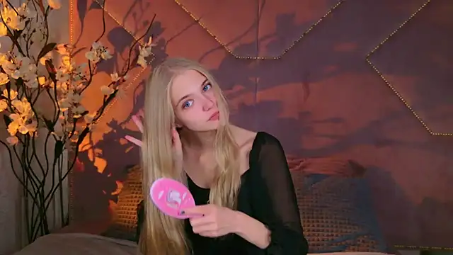 4example Chloe online show from 10-01-25, 10:41