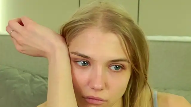 4example Chloe online show from 03-13-26, 06:29