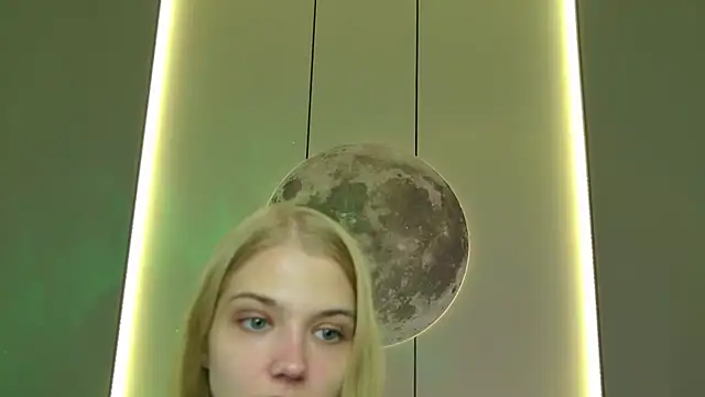 4example Chloe online show from 04-10-26, 05:36