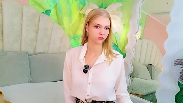 4example Chloe online show from 07-08-26, 05:52
