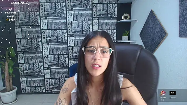 DanielaMonroe online show from 10-29-25, 09:14