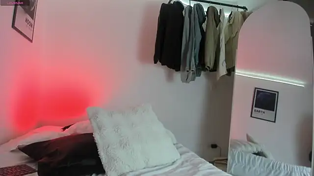 twinguys online show from 11-10-25, 03:06