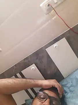 Hot-boy077 online show from 01-11-26, 06:48