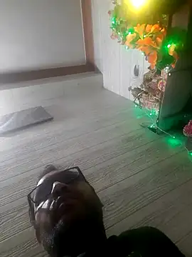 Hot-boy077 online show from 10-27-25, 03:35