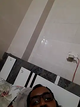 Hot-boy077 online show from 10-01-25, 06:23