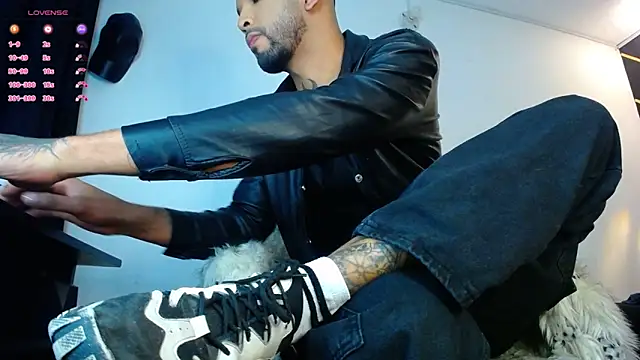 LickMyInk online show from 10-08-25, 02:35