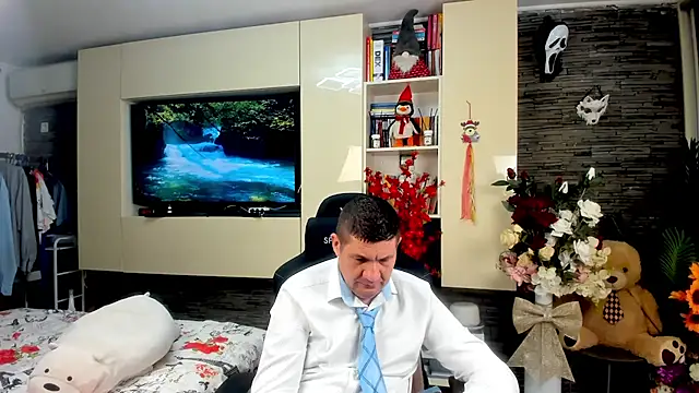 SpartacusDaddy48 online show from 04-13-26, 01:04