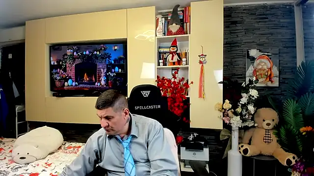 SpartacusDaddy48 online show from 04-03-26, 08:26