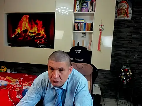 SpartacusDaddy48 online show from 01-07-26, 10:53