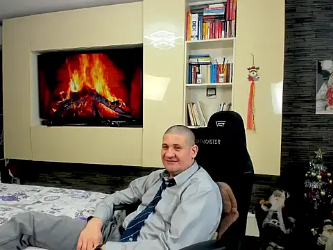 SpartacusDaddy48 online show from 02-18-26, 06:26