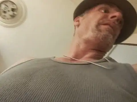 Snapshot of Billysch@xh chatting on 06-30-26, 02:11 Billyschxh online show from 06-30-26, 02:11