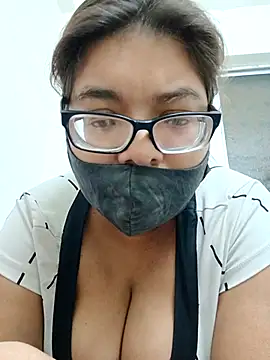 Elie couple143 online show from 11-20-25, 06:30