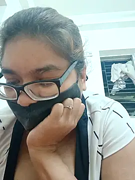 Elie couple143 online show from 09-27-25, 04:24