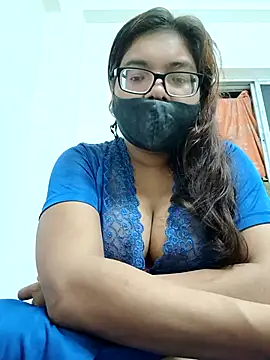 Elie couple143 online show from 10-19-25, 06:43