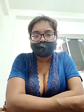 Elie couple143 online show from 10-26-25, 10:37