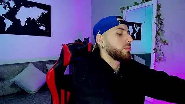 Maximo Wolff online show from 11-27-25, 07:36