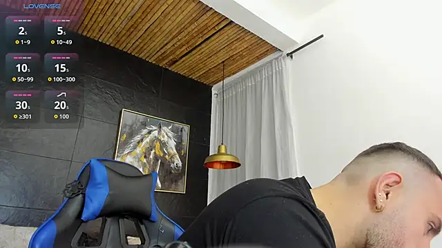 Maximo Wolff online show from 10-25-25, 11:49